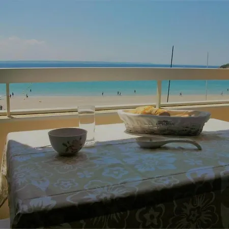 Avec 2 Chambres, Balcon Et Superbe Vue A Quelques Pas De La De Tresmeur - Fr-1-368-148